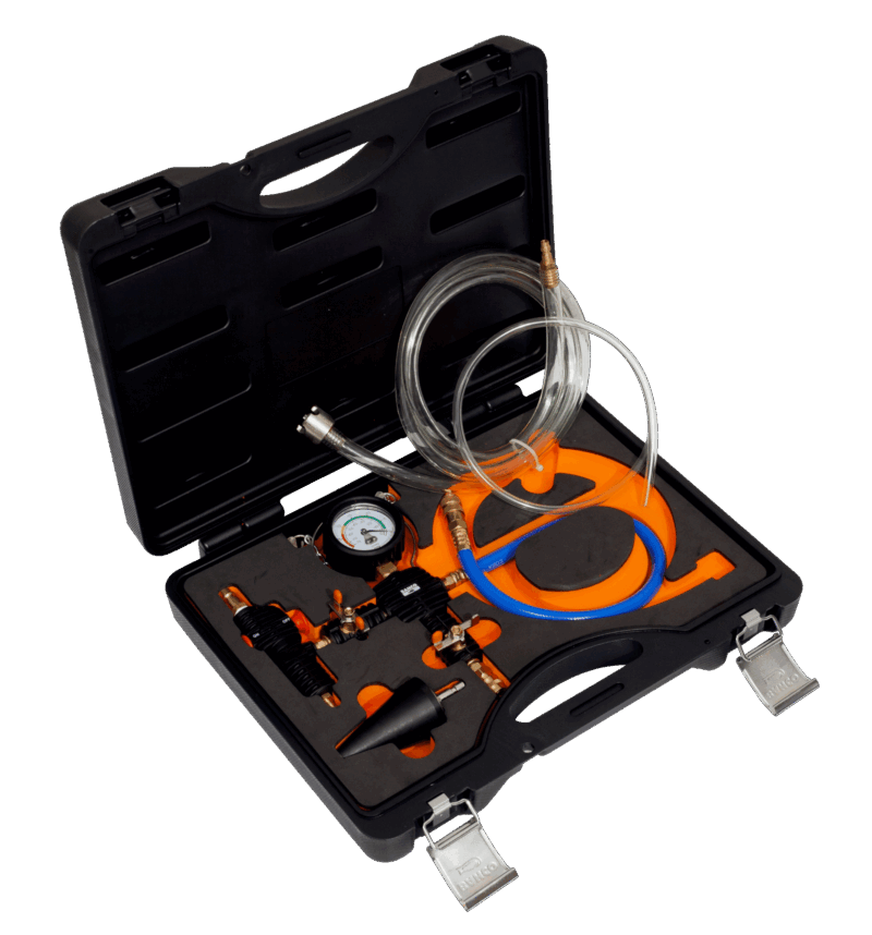 Juego profesional Bahco BE410 para purgar y rellenar sistemas de refrigeración de vehículos mediante vacío neumático, con dispositivo de vacío y manómetro, manguera de refrigerante, adaptador cónico universal y otros accesorios, todo presentado en un robusto maletín