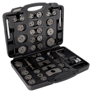 Juego universal profesional Bahco BBR300P50 de 50 piezas para reposicionar y rebobinar pistones de pinzas de freno, con manivelas roscadas para giro a derechas e izquierdas y 46 adaptadores diferentes, presentado en un robusto maletín con interior de foam.