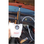 sangrador-frenos-conectado-deposito-liquido-frenos-coche