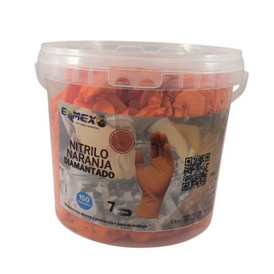 Cubo de 150 guantes de nitrilo diamantado de color naranja de la marca EMMEX, mostrando su textura de agarre.