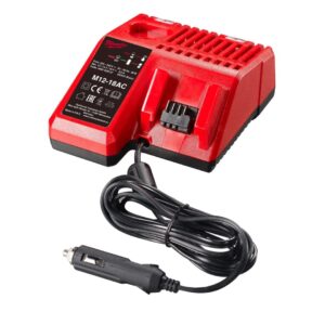 Cargador para coche multivoltaje M12™ - M18™ de Milwaukee (M12-18 AC) con enchufe 12V