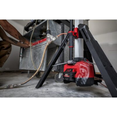 M18 HOSALC Trípode LED – 6000lm Híbrido, Carga M18+USB | Milwaukee