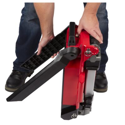 Linterna Área M18 ONERSAL – 5400lm, IP67, ONE-KEY™ | Milwaukee