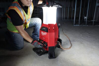 M18 ONESLDP Luz Área – 9000lm Híbrida, Carga M18 x2 | Milwaukee