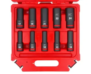 Juego de 10 vasos de impacto largos Milwaukee de 1/2 pulgada en su maletín.
