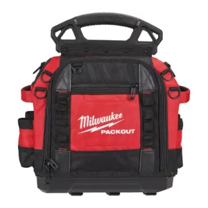 Bolsa portaherramientas cerrada Milwaukee PACKOUT de 38cm con base rígida y correa ergonómica.