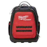 Mochila portaherramientas de nailon balístico Milwaukee PACKOUT Backpack con base rígida moldeada y 48 bolsillos organizadores.