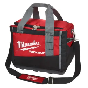 Bolsa de herramientas de nailon balístico roja y negra Milwaukee PACKOUT de 38 cm con base rígida.